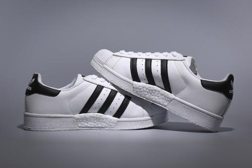 adidas十大潮鞋,adidas鞋子推荐三条红杠