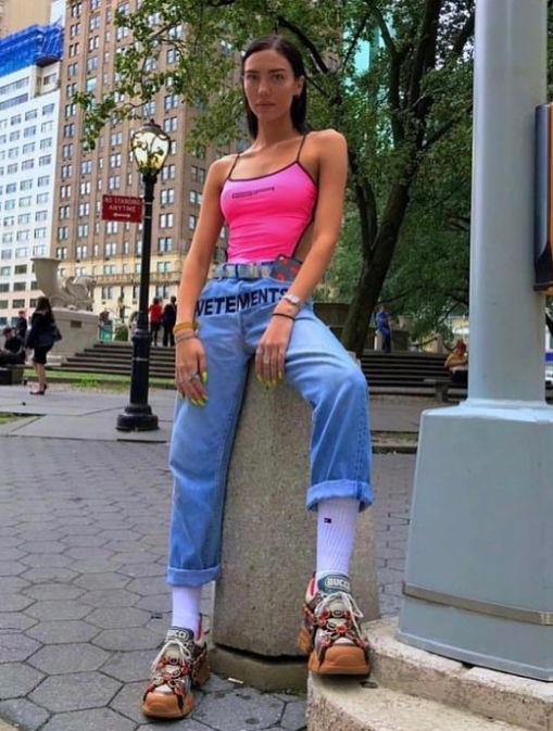 那些看起来特“亚”的人，都在穿什么牌子？