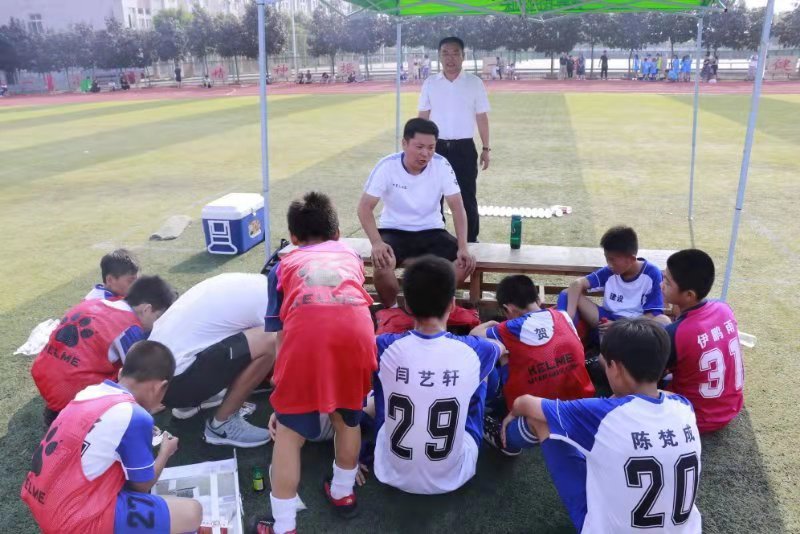 许昌建设路小学足球校长杯,郑州市长杯青少年校园足球比赛