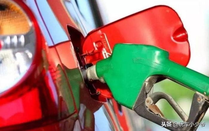 为啥私人加油站油价便宜2元,私人加油站为啥油那么便宜