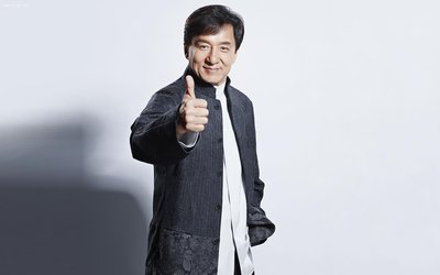 成龙穷的时候,成龙回安徽探望同父异母兄弟