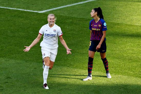 疫情期间巴萨收入多少钱,巴萨女足和梅西