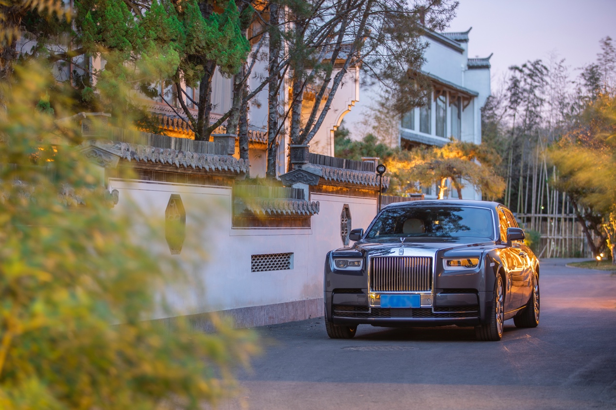 感受极致优雅的车,感受顶级豪车的魅力