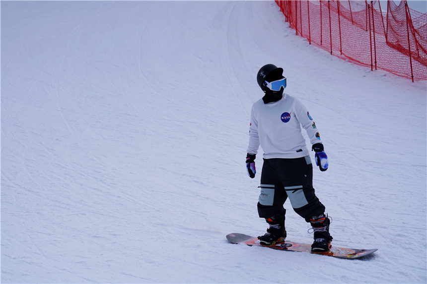北京附近适合亲子游的滑雪场,崇礼太舞滑雪场滑雪单板