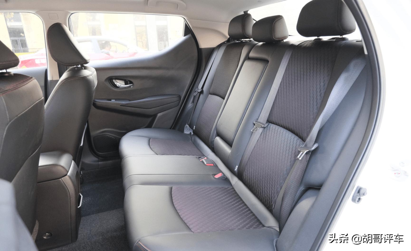 性能/科技/舒适比拼，中国品牌对标合资品牌，谁是8万级最优选
