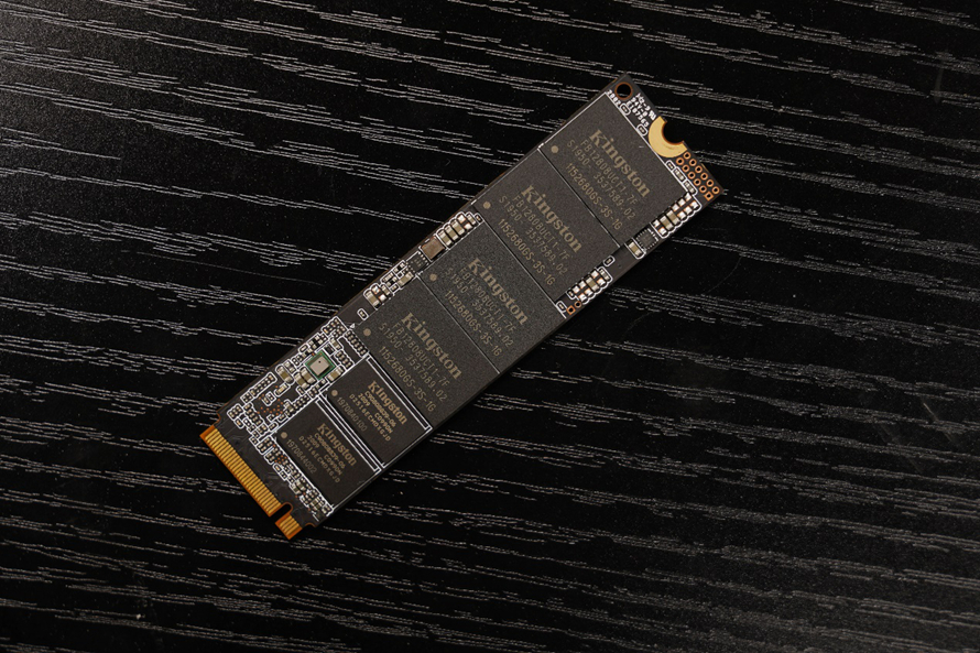 金士顿kc3000固态硬盘怎么选,金士顿kc2500固态硬盘