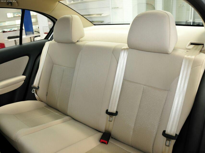 西安市二手大众朗逸多少钱,2011大众朗逸二手报价