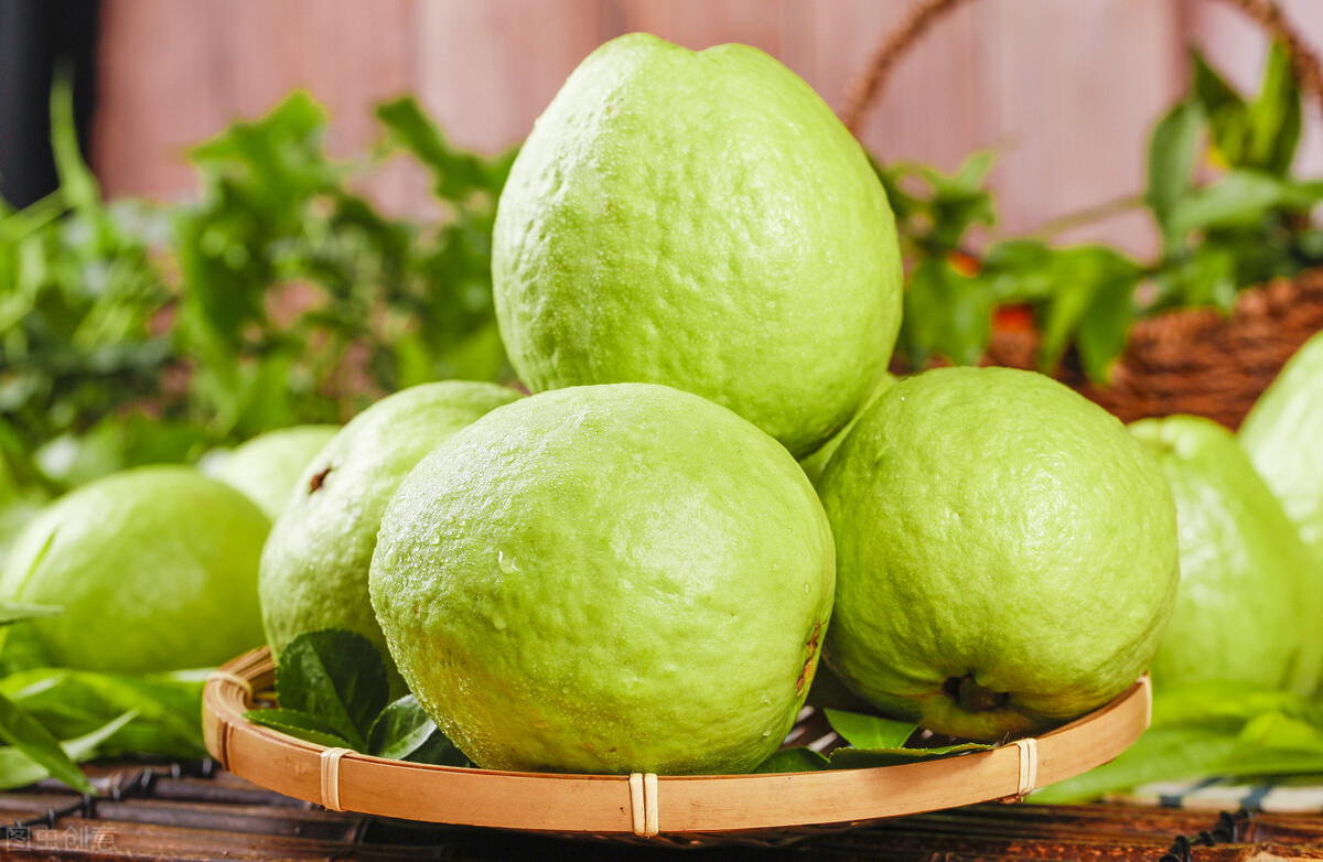 红肉芭乐是什么口感,芭乐有白肉和红肉的吗