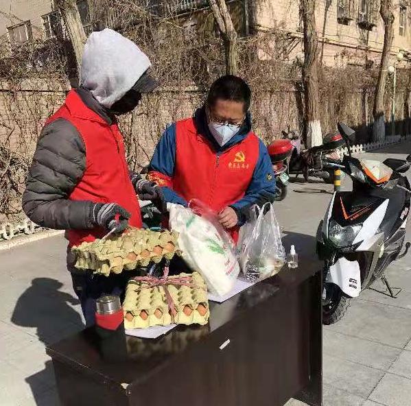 *疆新**库尔勒市志愿者：抗战疫情我们责无旁贷