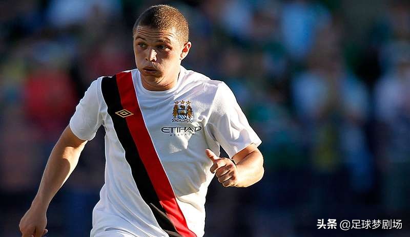 曼城青训登陆曼城,曼城现在有哪些球员是本队青训