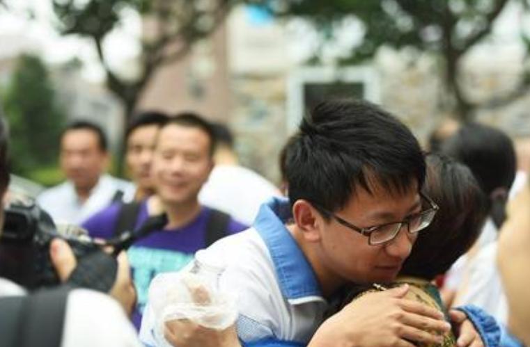 重庆3所“野鸡大学”，校名看似高大上，实则毕业证如同废纸