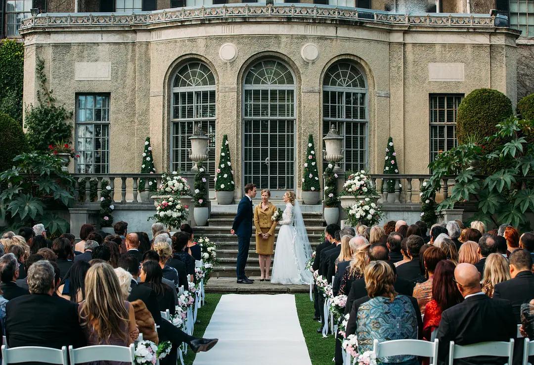 女子嫁入豪门游戏电影,18岁妙龄少女嫁入豪门电影