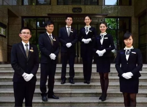 蓝光嘉宝港股走势,蓝光创业史