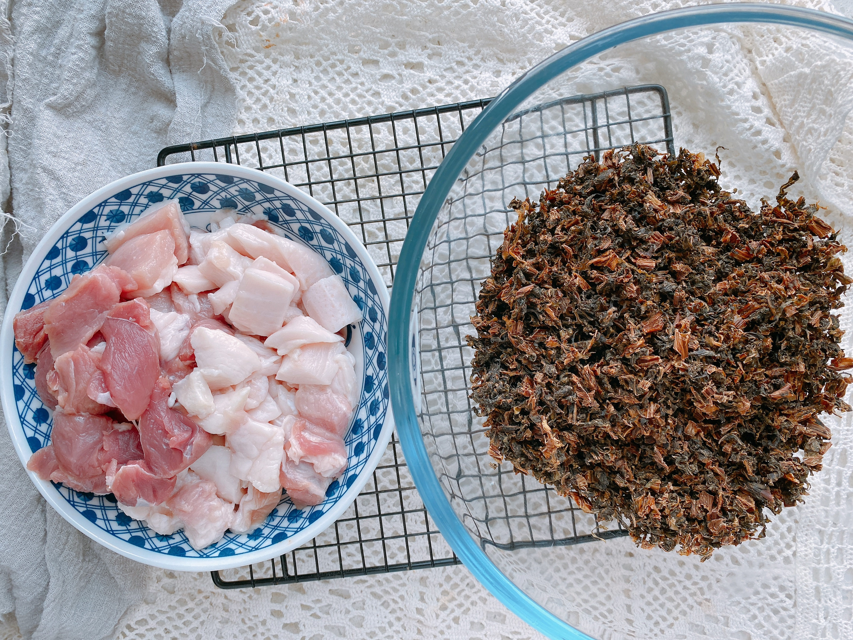 梅干菜肉饼咸香酥脆越吃越香,浙江绍兴梅干菜饼的正宗做法