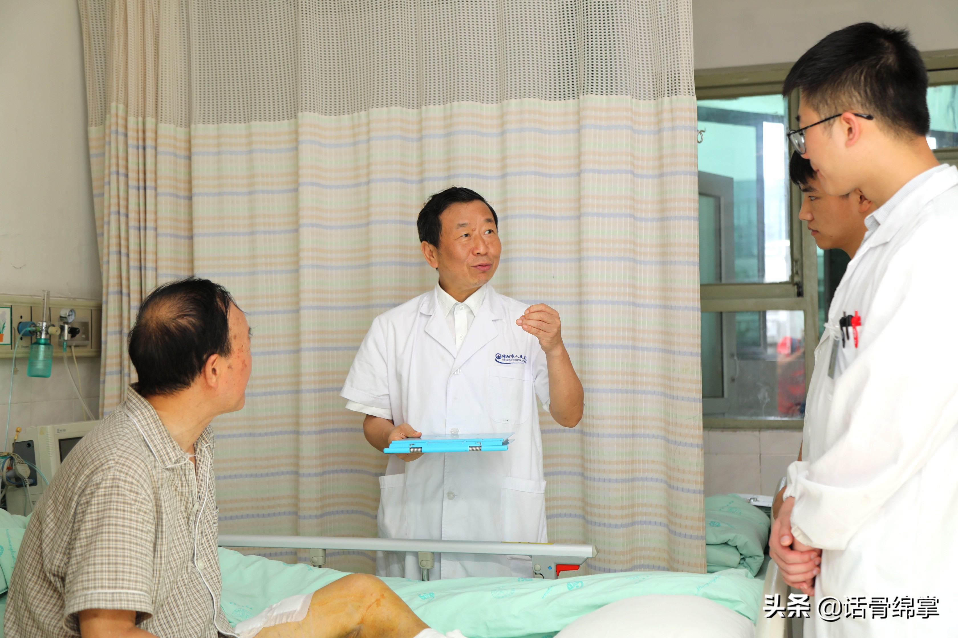 绵阳市人民医院李崇进获绵阳市第三届名中医称号