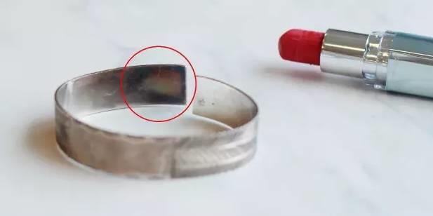 一支口红用三个月就用完了,一支口红用好久