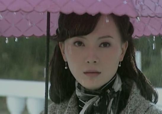 逼疯一个女人从缺钱开始,当一个女人熬过了缺钱缺爱