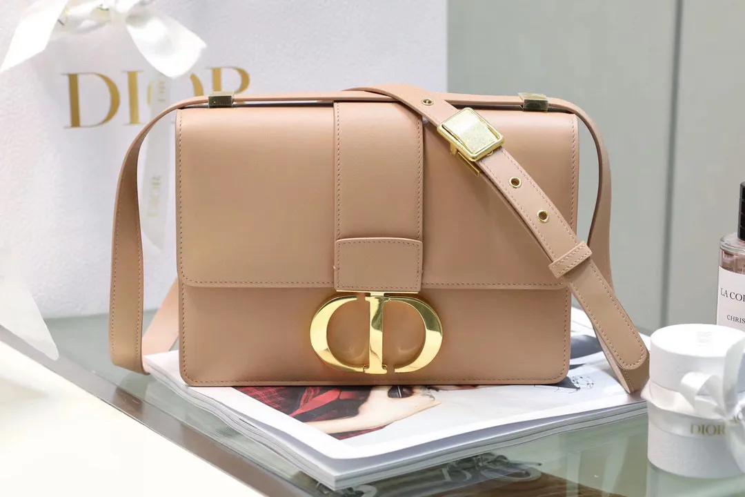 chanel香奈儿金球中古包,chanel19埃及系列白色金字塔包