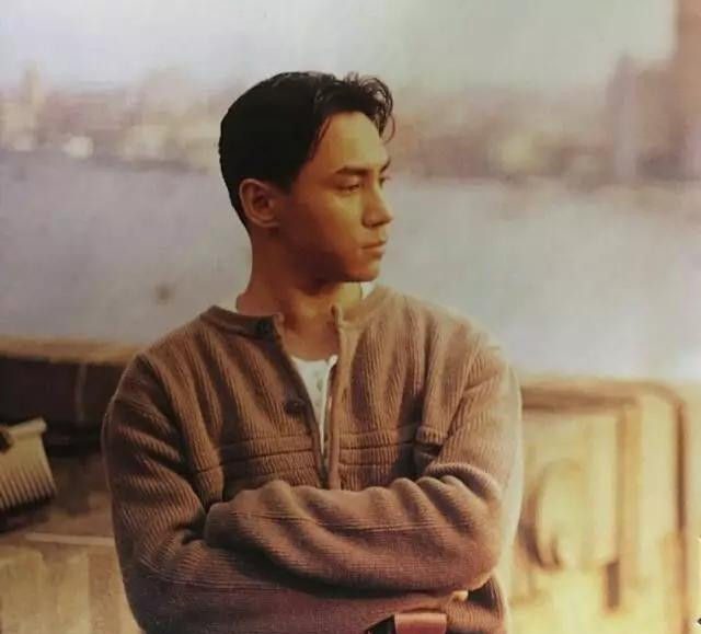 香江群音之书生无用•黄凯芹