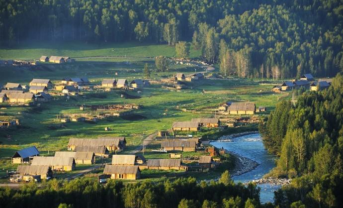去新疆不跟团不自驾怎么玩,普通人不跟团去重庆自由行