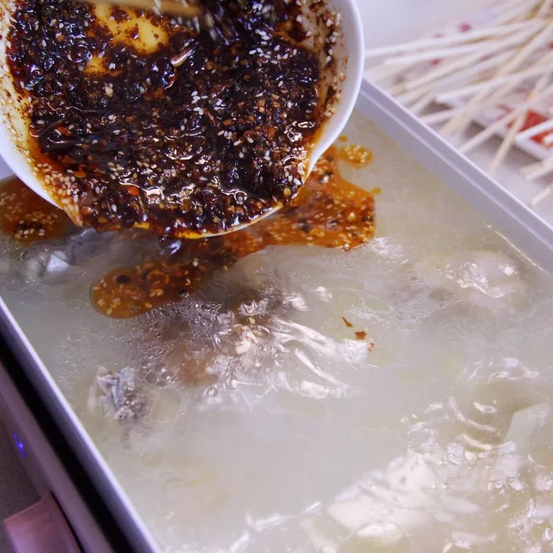 小雪节气为啥要吃火锅,小雪节气适合吃羊肉吗