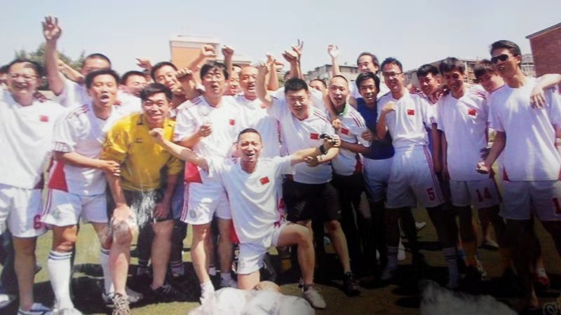 足球球员渣男,足坛趣谈