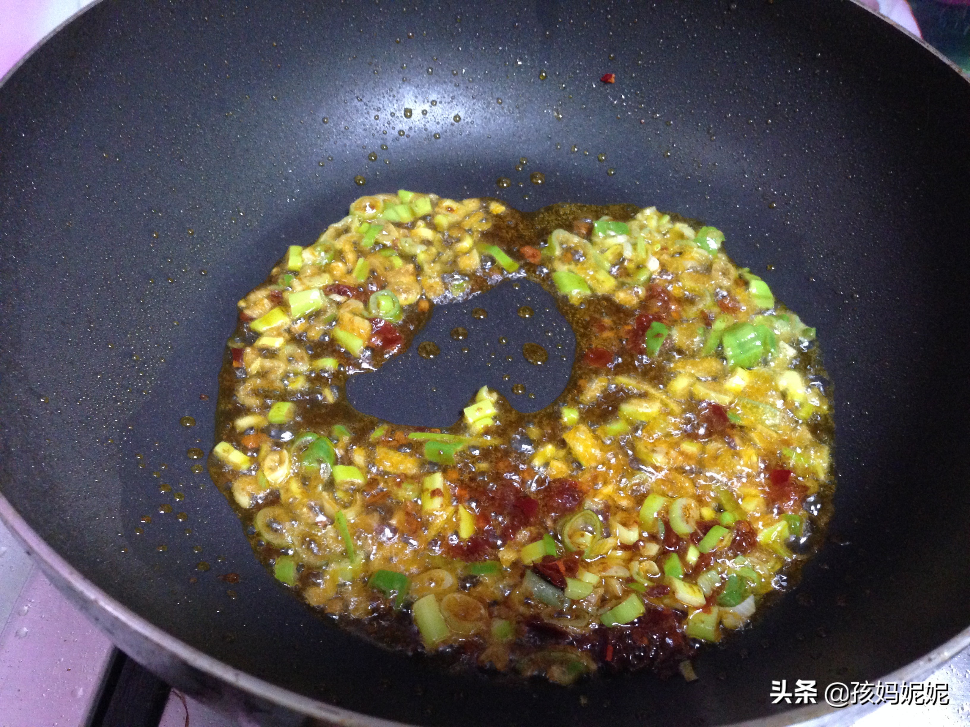 炸酱面的酱怎么做最好详细步骤,炸酱面要怎么做才最好吃