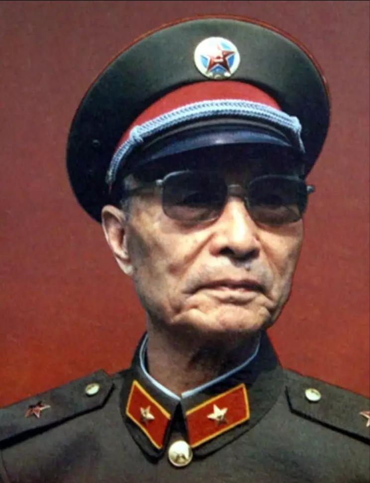 张爱萍大闹美国国务院，回来后写信给邓公，要求辞去国防部长职务