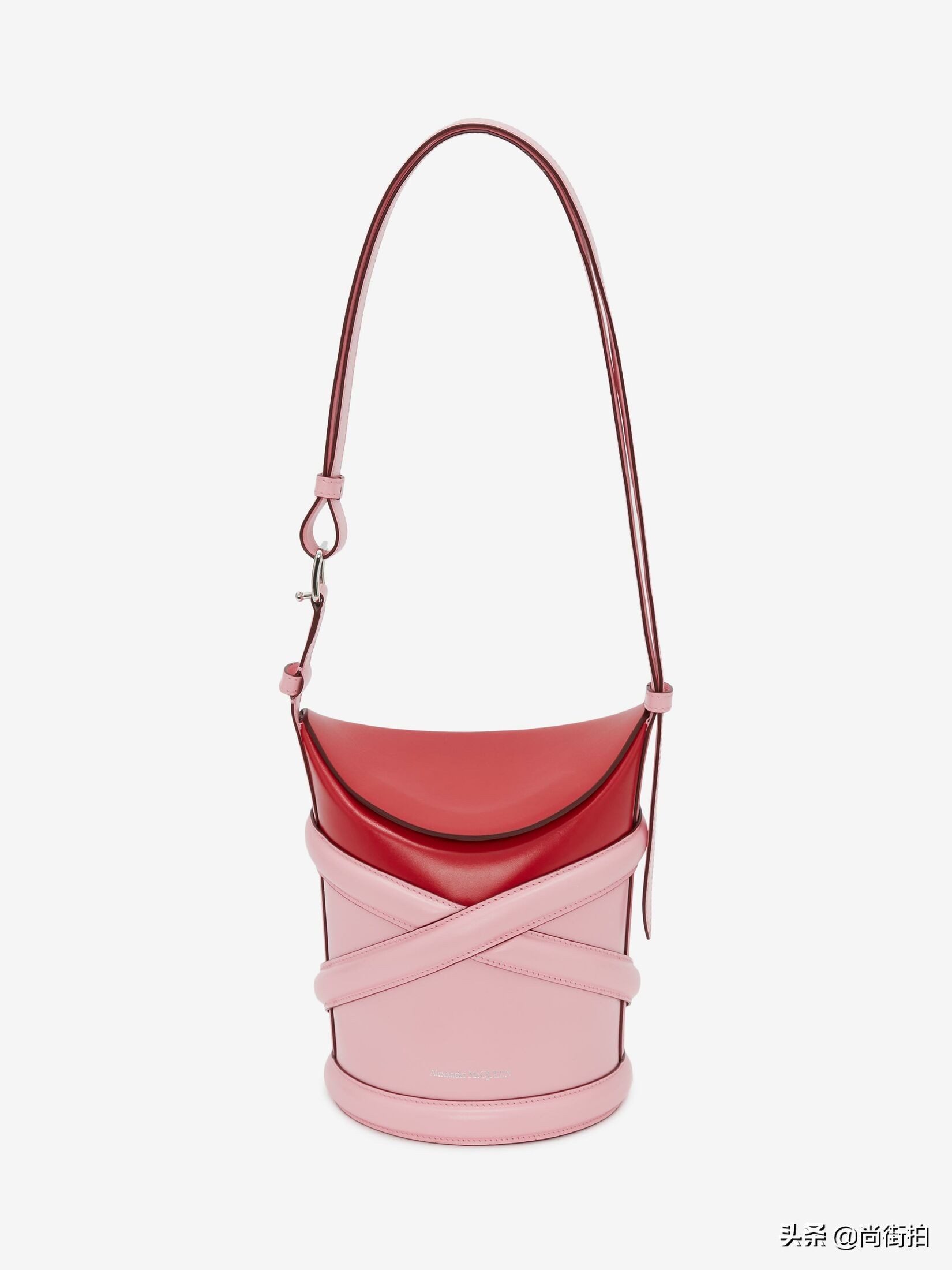 鍏ㄦ櫤璐ゅ湪burberry鐨勭鍦鸿儗鐨勫寘,鍏ㄦ櫤璐ょ鍦哄悓娆惧寘