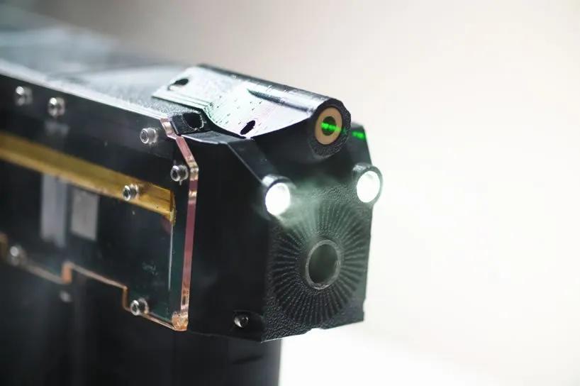 看世界第一只手持电磁枪