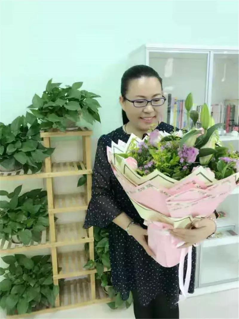 优秀党员教师的重要事迹,讲述身边优秀党员教师的故事