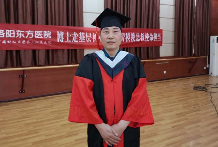 去除黑毛痣最有效方法,黑毛痣去除有几种办法