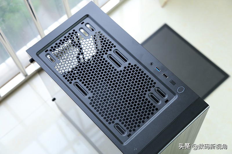 大牛拉小车的三轮摩托,大牛拉汽车视频