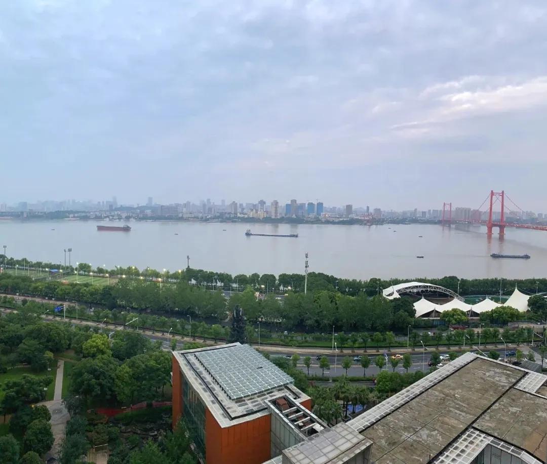 滨江豪宅升值空间多大啊,滨江豪宅案例