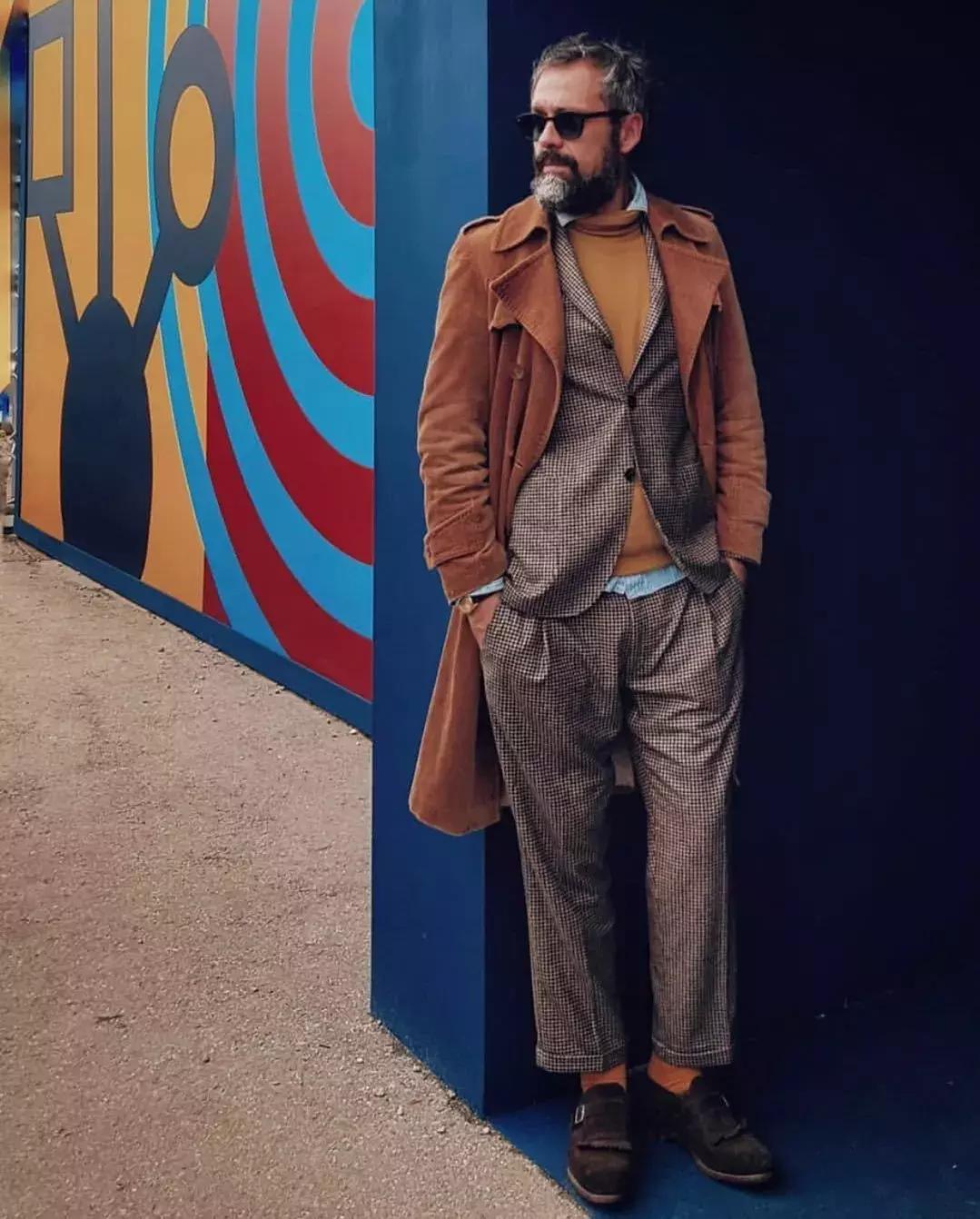 为什么有男性喜欢穿袜子的女生,为什么女生都喜欢男生穿袜子