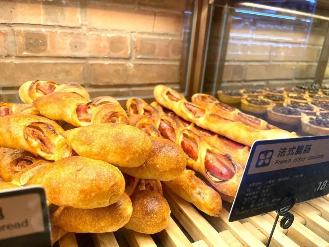 以烘焙出圈的家居集合店？实探「代字行家居」上海首店