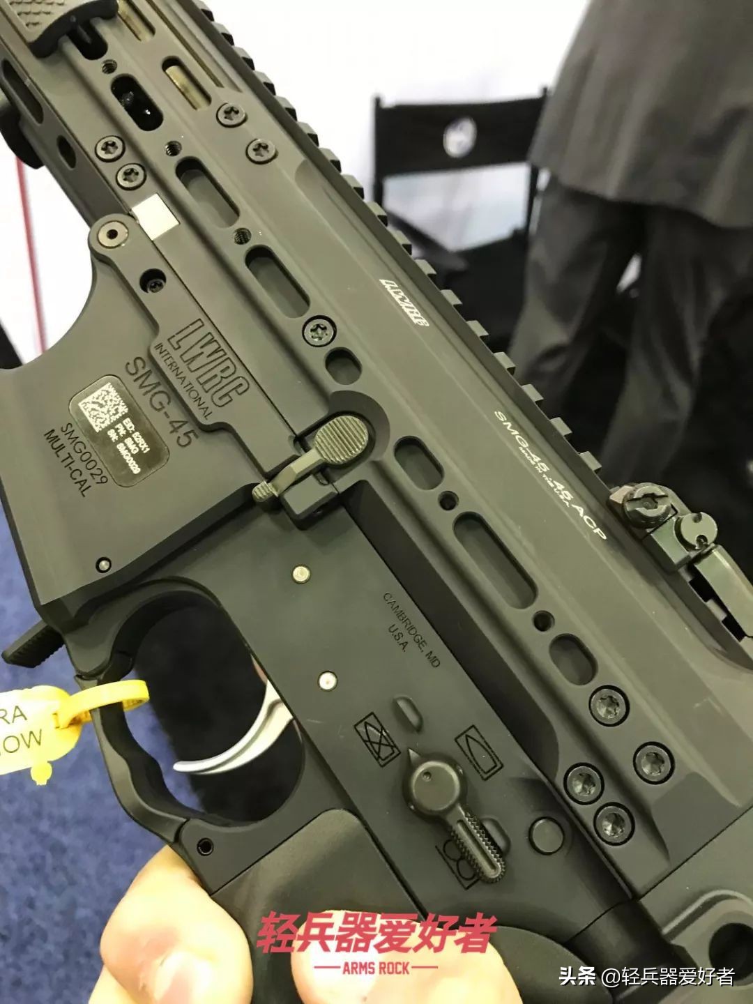 ump45冲锋枪实战射击视频,美国特警装备ump45冲锋枪