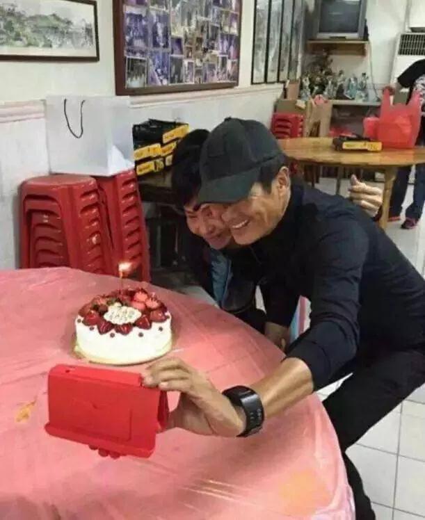 周润发20岁到58岁的变化,周润发60岁到20岁变化