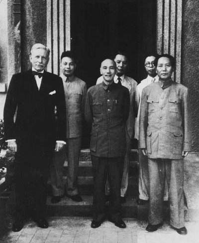 1946年，叶挺在黑茶山罹难身亡，周恩来：肯定有人搞鬼