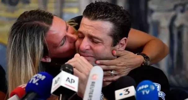 让小李子、迪拜土豪疯狂迷恋的法国钢铁侠，踩滑板飞越英吉利海峡