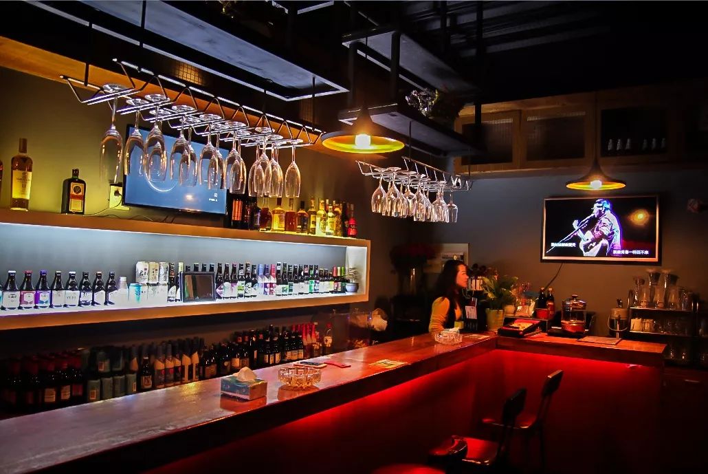 绍兴酒吧一条街在哪里,绍兴市酒吧一条街