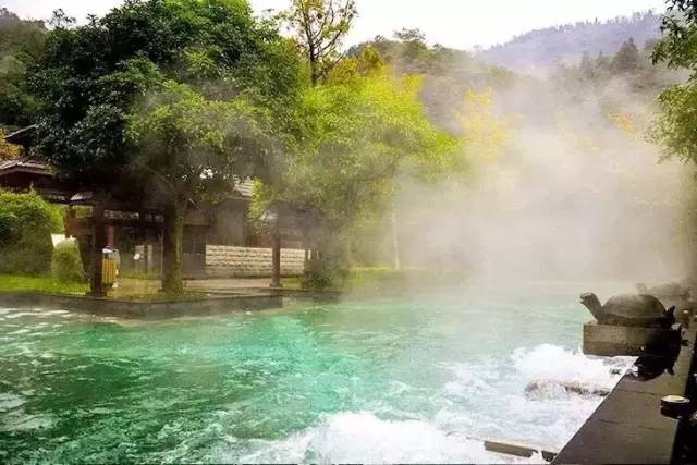 推荐成都周边亲子滑雪泡温泉,成都附近既能滑雪又能泡温泉