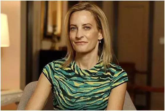 拼子宫，拼铂金包，拼头等舱……焦虑的母亲们真是屡屡拼出新高度