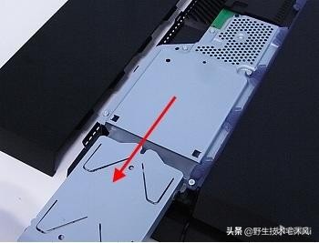 ps4塞了小光盘取不出,ps4卡碟不出来怎么处理
