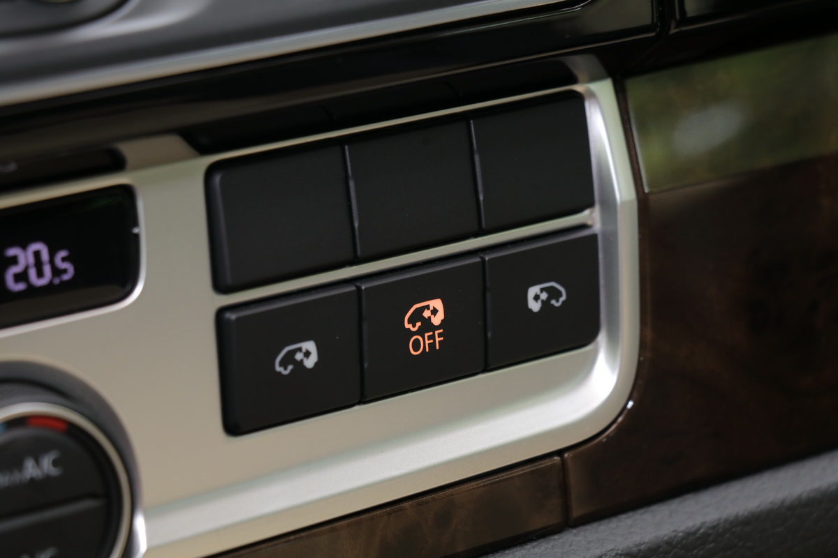 进口大众multivan精彩实拍展示,19年大众帕萨特混动试驾