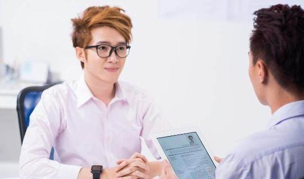 面试的路上遇到小偷,面试官是小偷