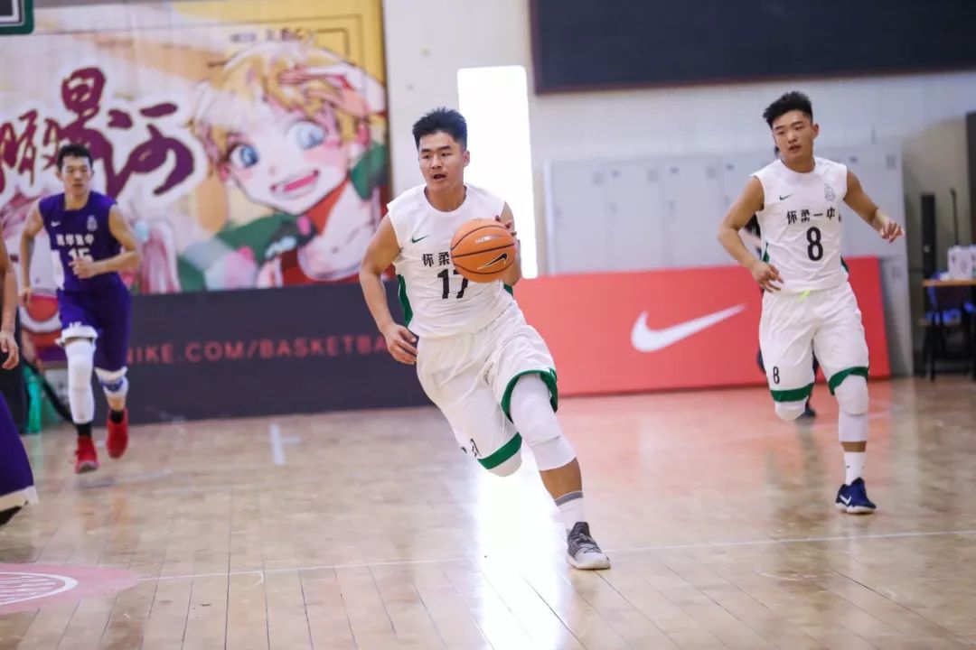 十六强激烈幸存不易新八强更强明日开战丨2018-19耐克高中联赛