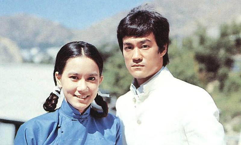 李小龙传奇打黑社会老大,李小龙传奇第一次打倒黄皮小子