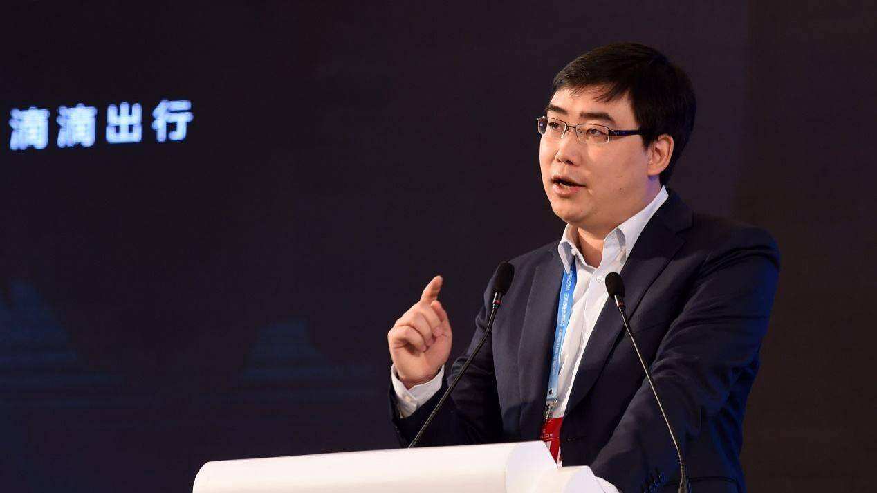 32岁创业5年估值300亿,从白手起家到估值20亿