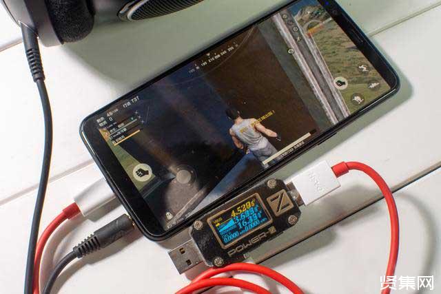 一边充电一边玩游戏伤电池吗,手机一边充电一边看视频伤电池吗